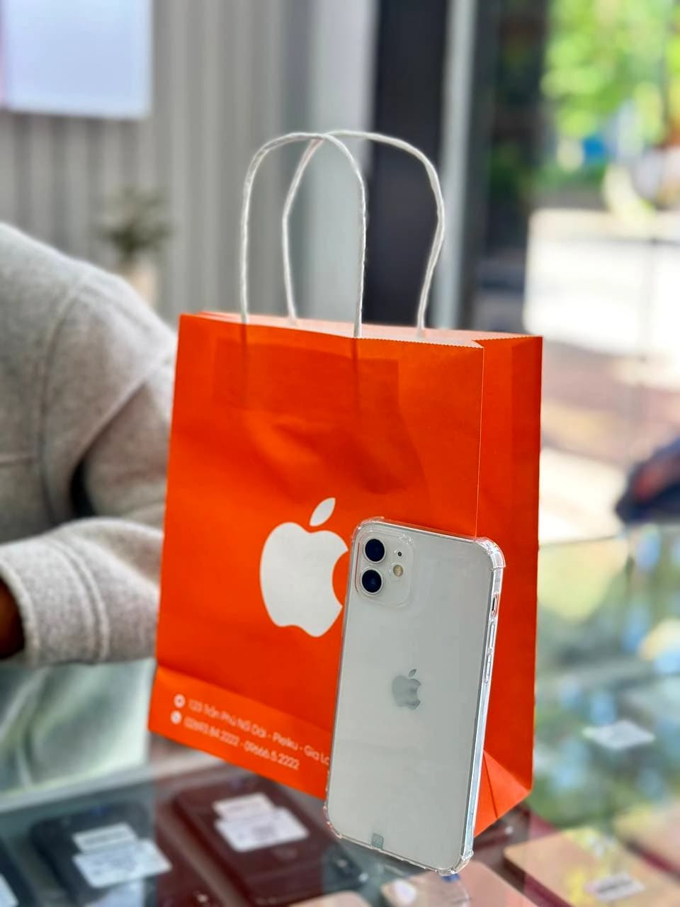 Cảm ơn quý khách đã tin tưởng chọn chiếc iPhone 11 tại Apple 123. Chúc bạn có những trải nghiệm thật tuyệt vời!